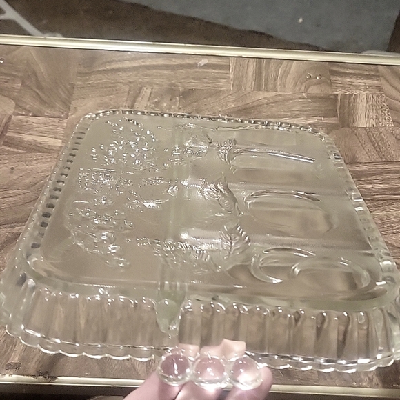 Indiana Glass clear fruit style pattern 5 sections platter. Perfect, no flaws. - Picture 6 of 6